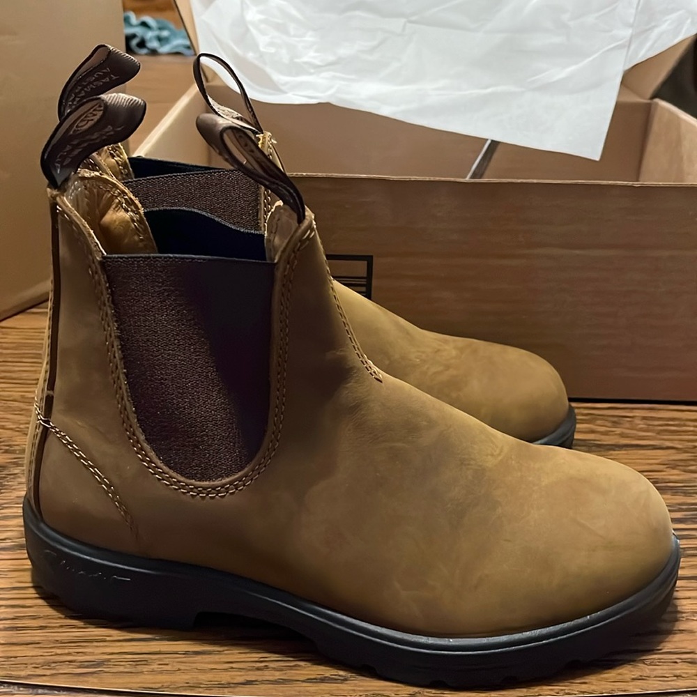 Blundstone 550 Rugged Lux Boot- crazy horse